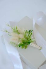 Unutulmaz Şakayık ve  Güller Gelin Buketi - Görsel 3