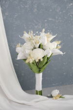 Lale Gala Gül Beyaz Aranjman Gelin Buketi - Görsel 3