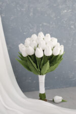 Islak Beyaz Lale Gelin Buketi