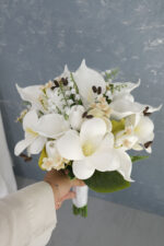 Islak Lale Gala Manolya Beyaz Gelin Buketi - Görsel 2