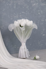 Islak Lale Tüllü Gelin Buketi - Görsel 3