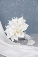 İncili Püsküllü Beyaz Islak Gala Gelin Buketi - Görsel 3